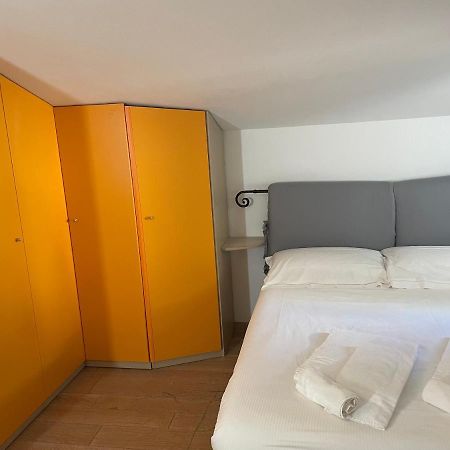 Confortevole Camera Matrimoniale A 500 Mt Dal Mare 마리나 디 카라라 외부 사진